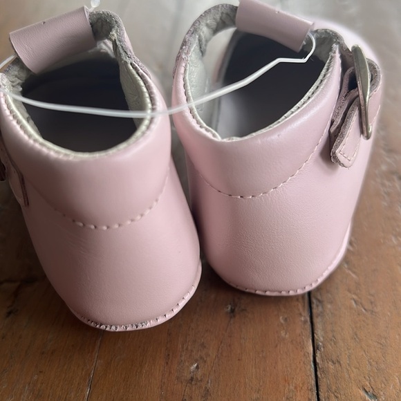 Natik light pink soft sole Spanish boutique Mary Jane shoes - Picture 3 of 8